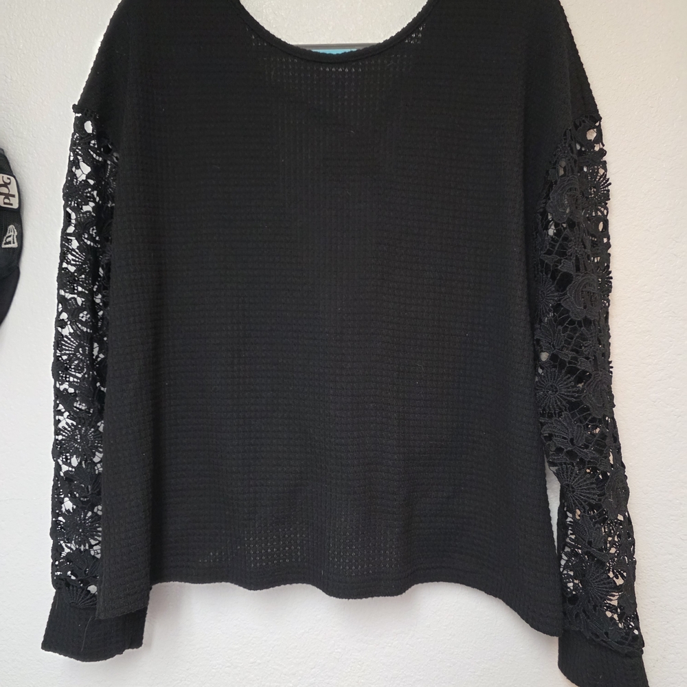SHEIN Black Knit Top with Crochet Lace Sleeves